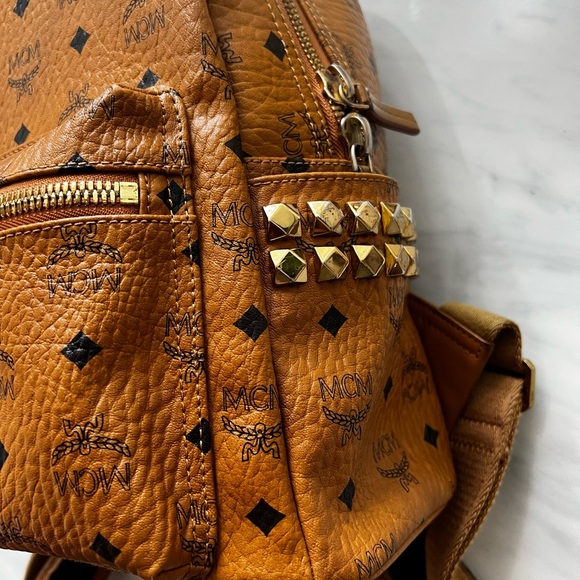 MCM Stark Side Stud Backpack Cognac - Picture 5 of 12